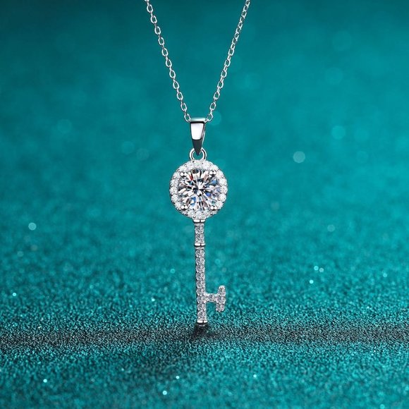 Certified 1ct. t.w. Diamond Moissanite Key Necklace NEW - Picture 3 of 7